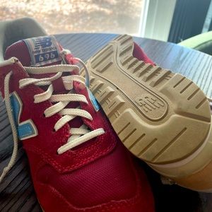 Womens New Balance 696 Sneaker